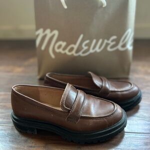 Madewell Leather Chunky Loafers size 6 fits like size 7
